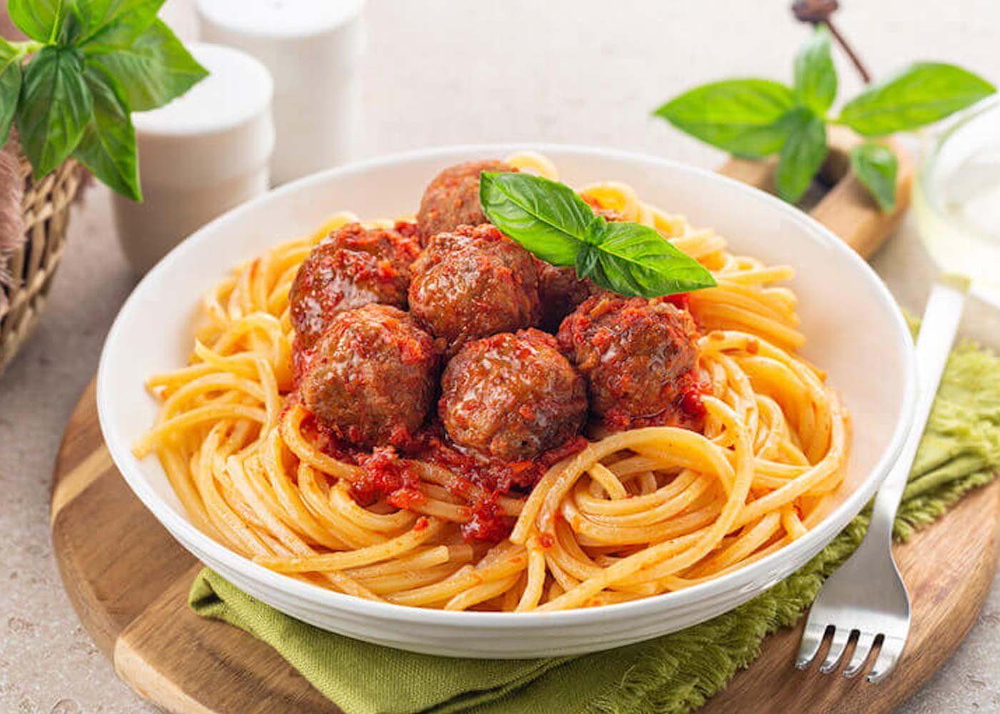 Fascinating Historical Ties between Italian Food and Italian Felines