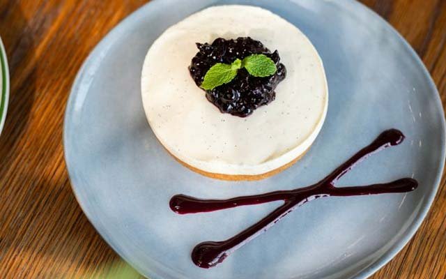 Mixed Berries Cheesecake (D,E,G)